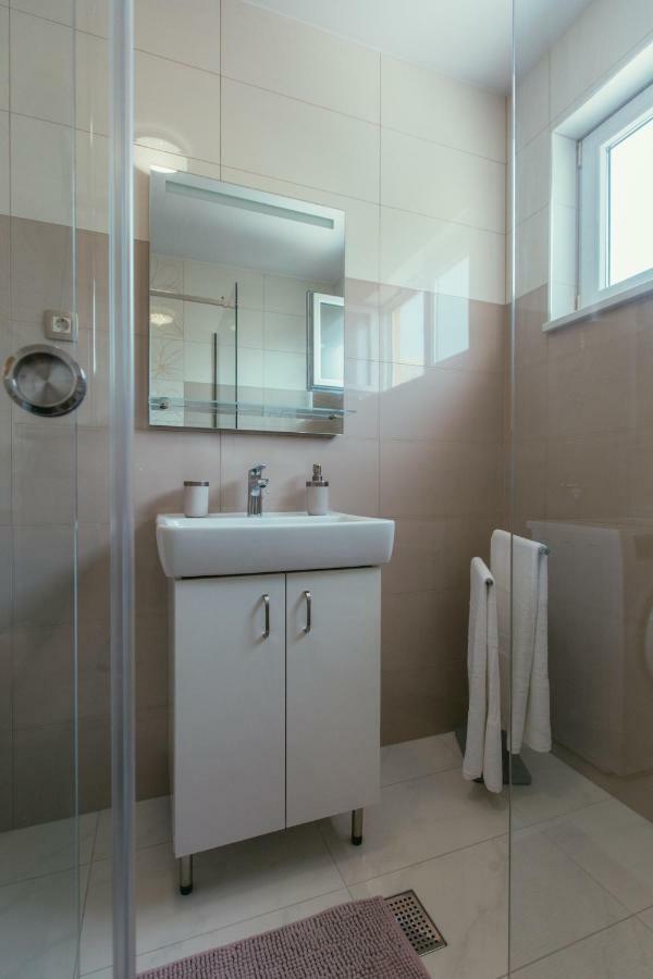 Appartement Maslina & Lavanda à Podstrana Extérieur photo